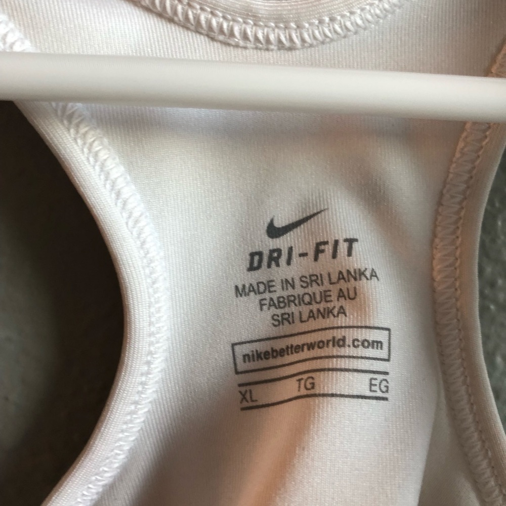 đź’ŽNIKE // White Sportsbra XL - Picture 3 of 3